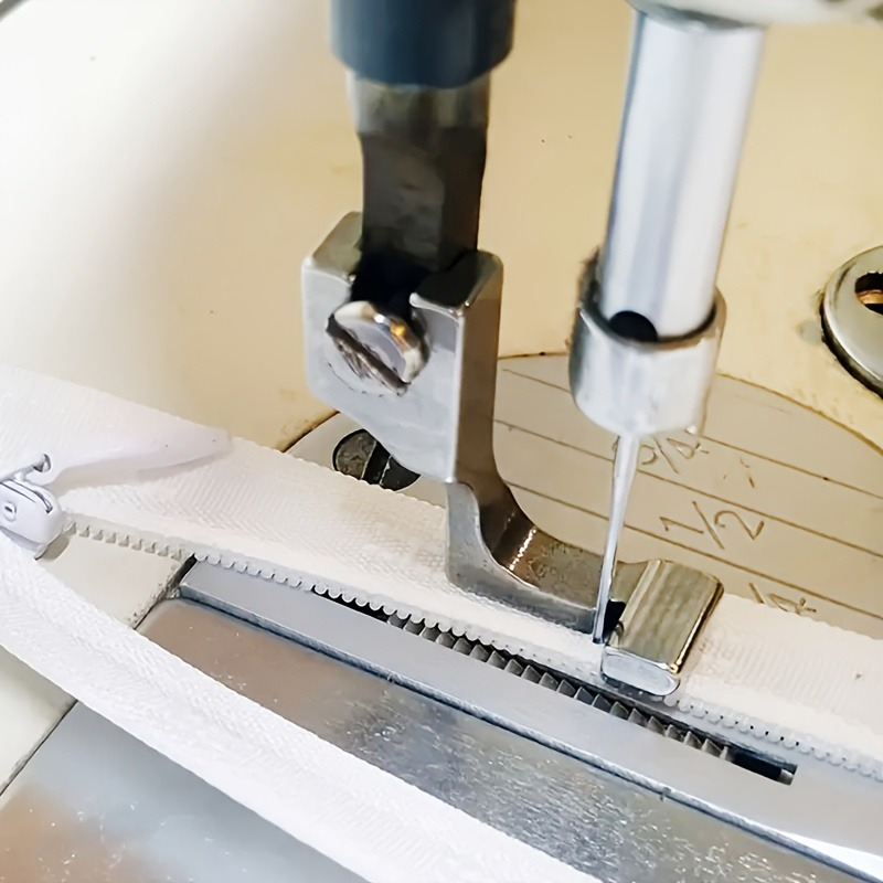 Industrieller Stahl-Nähmaschin – Rolled Hem Foot Bewertung und Preis