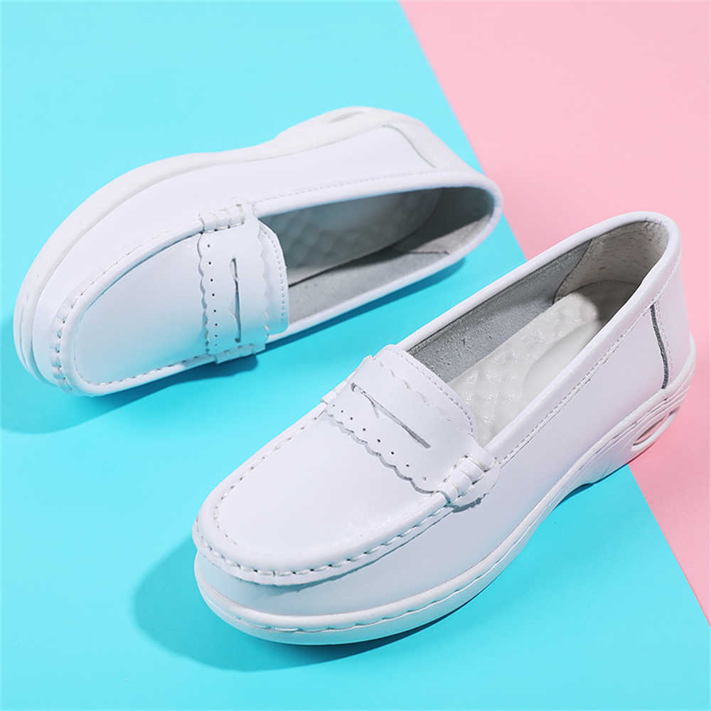 Chunky White Sole Heel Schuhe  – Sewing Industry Bewertung und Preis