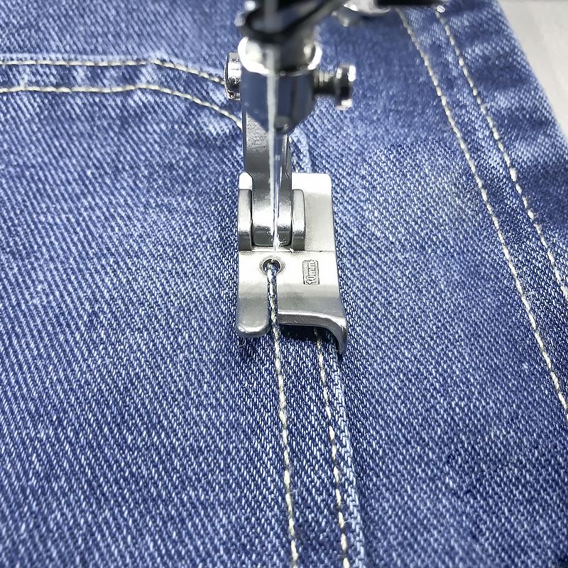 Industrielle Flachnähmaschine, – Rolled Hem Foot Bewertung und Preis