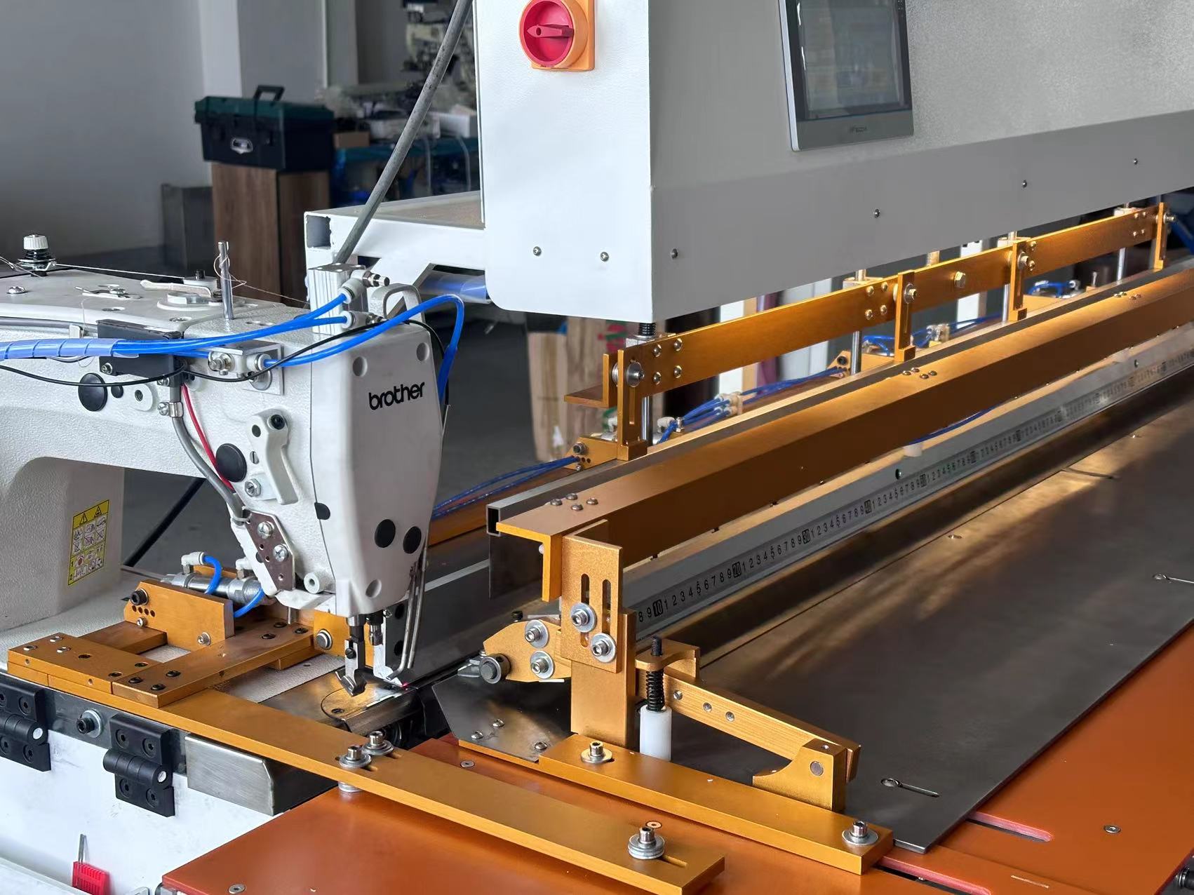 ST 3000-1400 Hochleistungs-Näh – Sewing Industry Bewertung und Preis
